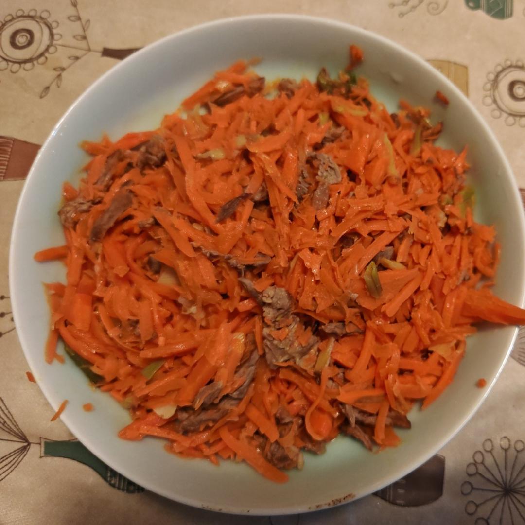 营养美味胡萝卜丝炒牛肉
