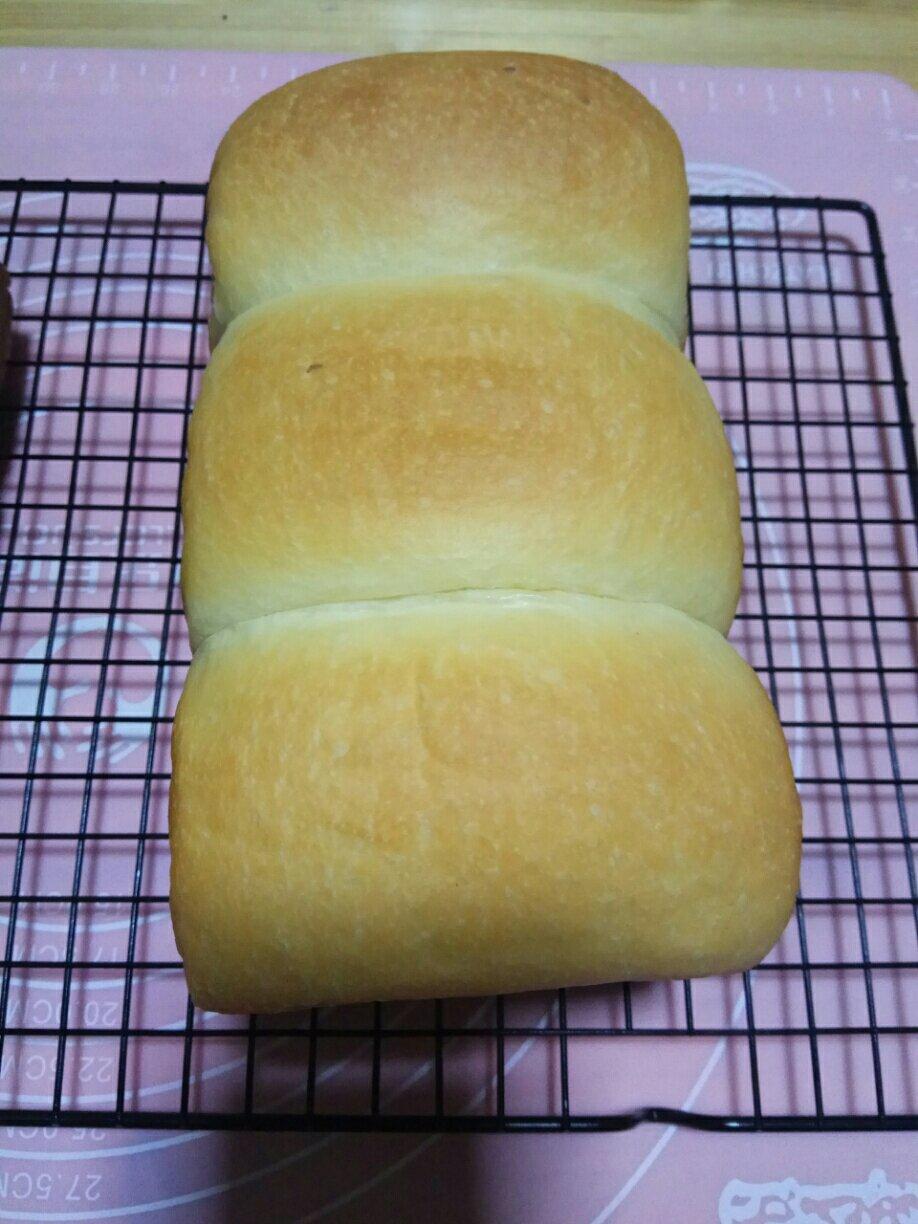 奶油吐司，鲜奶奶油嫩白吐司