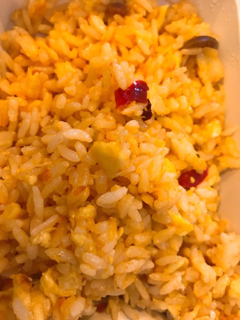 郫县豆瓣鸡蛋炒饭