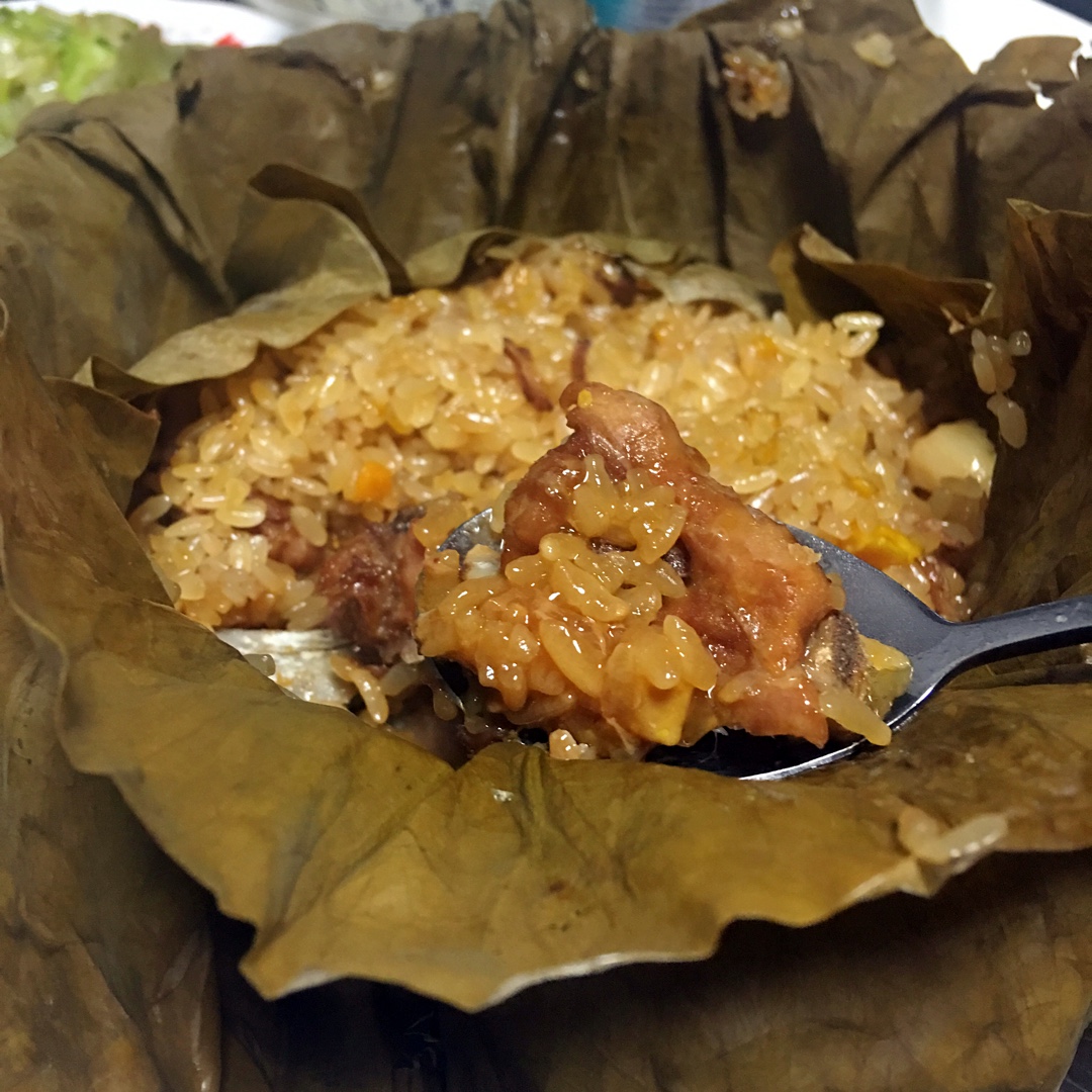 荷叶糯米蒸排骨