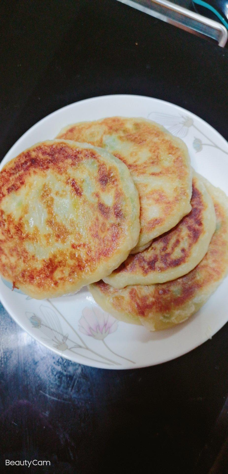 手抓饼韭菜盒子