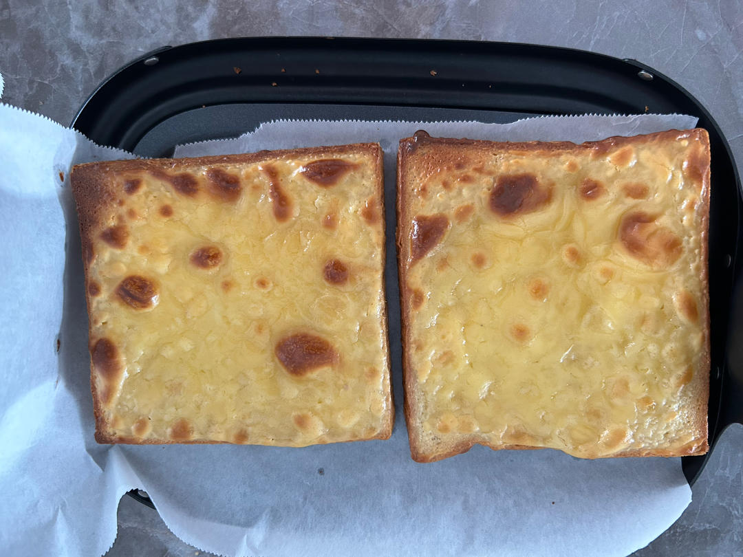 零失败快手岩烧乳酪(熔岩吐司)十分钟网红早餐，好吃哭