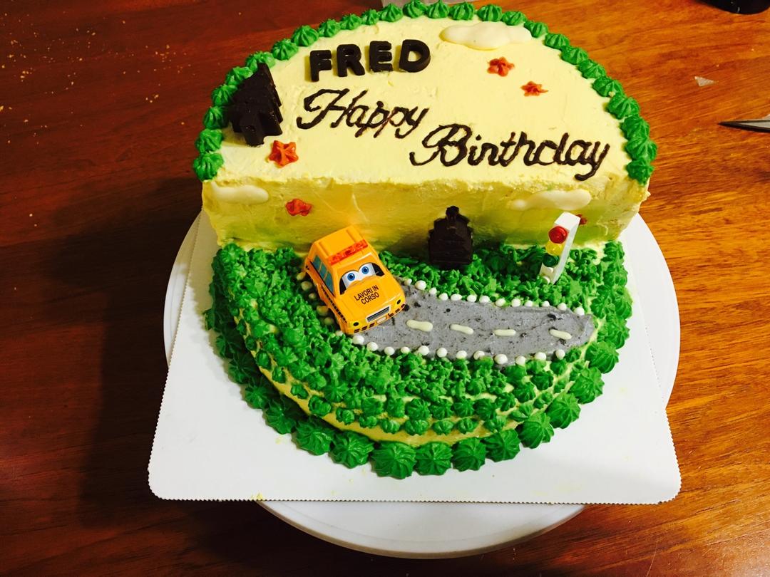 小汽车场景生日蛋糕