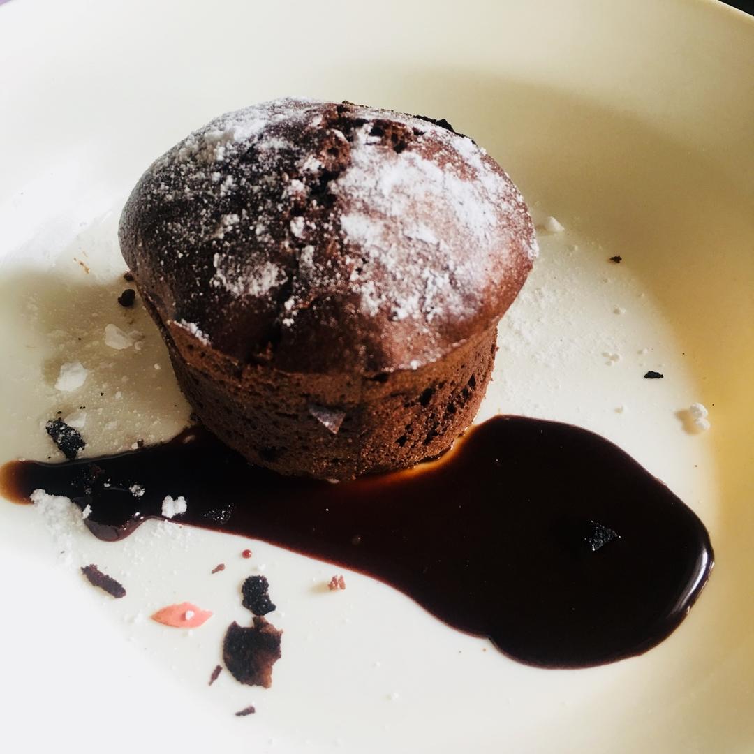 巧克力熔岩蛋糕