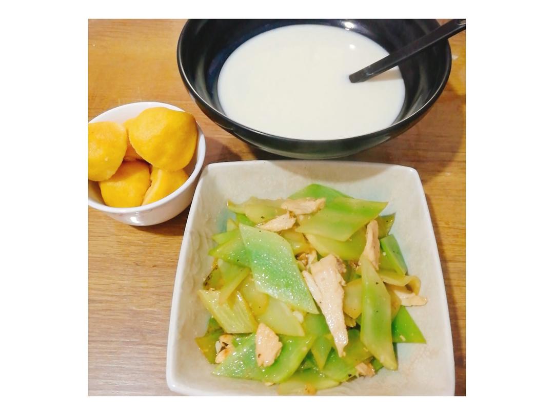 蒸一笼香糯小窝头