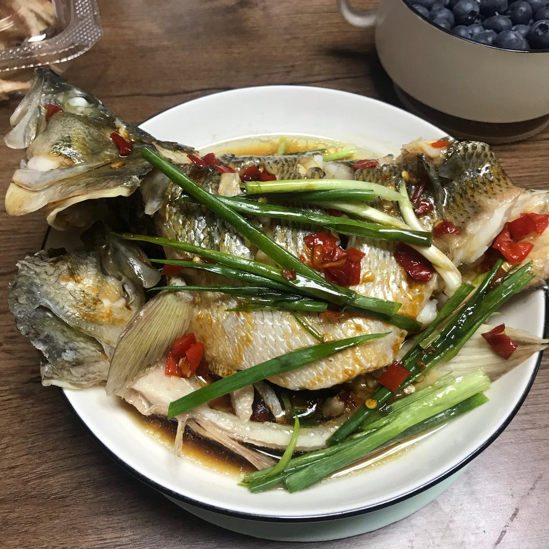 零失误的「清蒸鲈鱼」