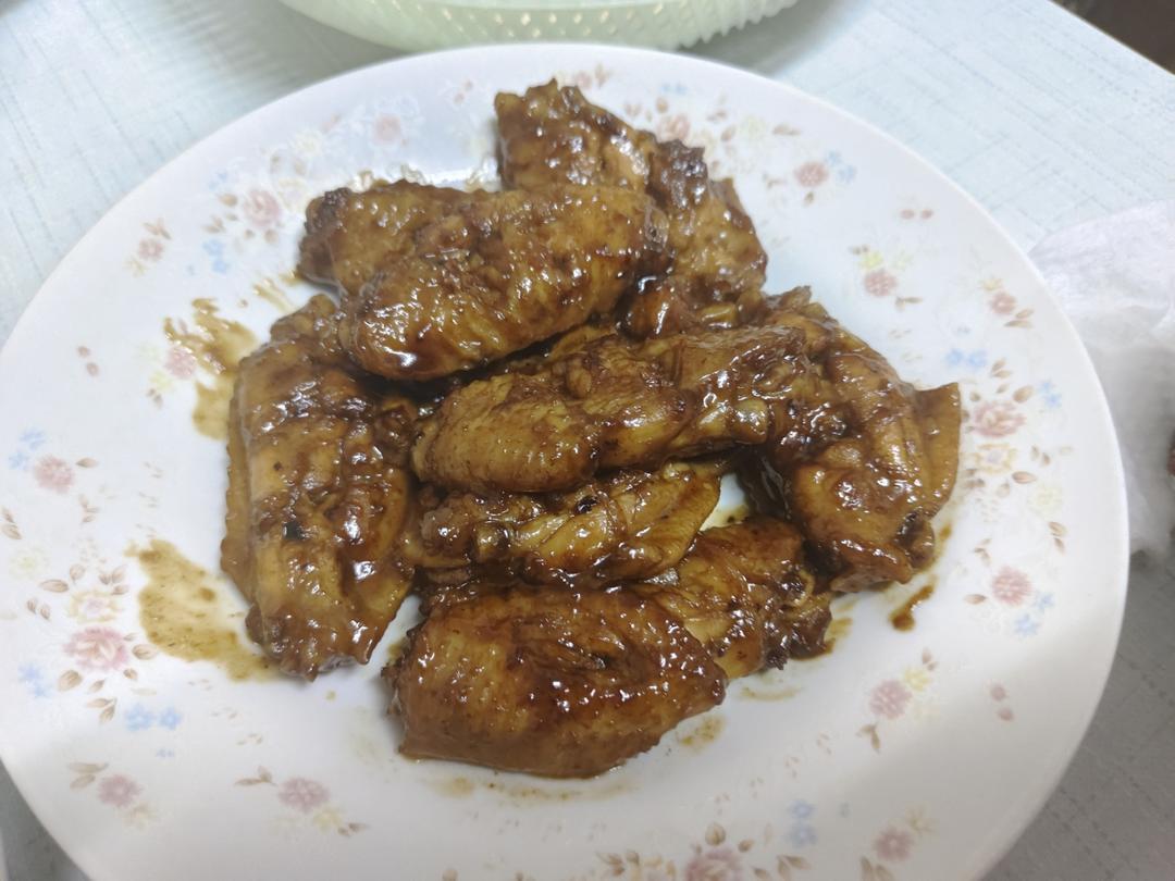 妈妈家的味道，吃了停不下来的红烧鸡翅