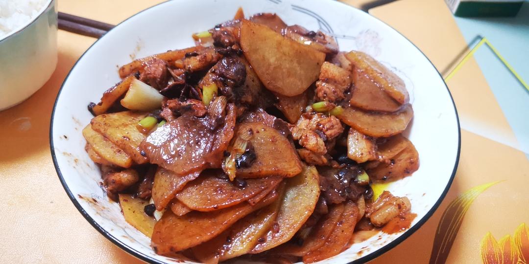 土豆片炒肉