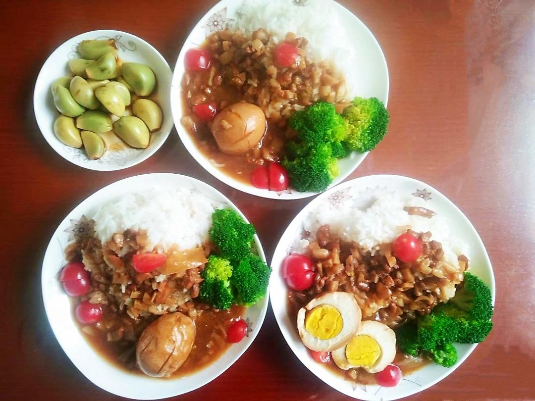 好吃到停不下来的卤肉饭