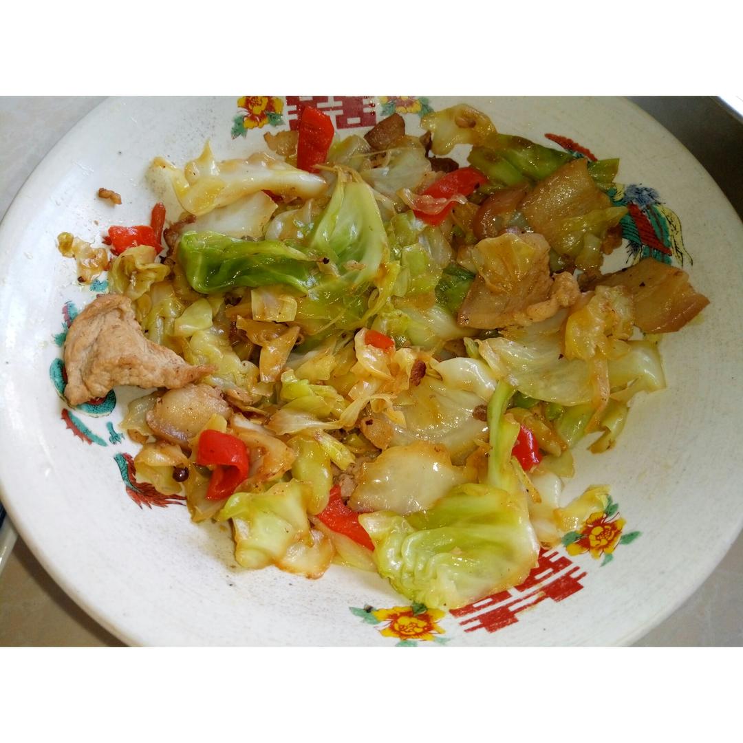 手撕包菜小炒肉