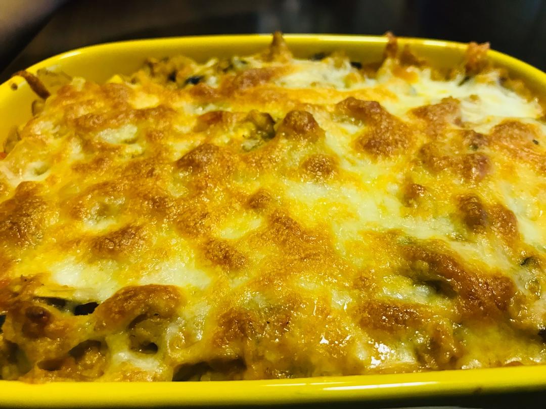 蕃茄肉酱奶酪焗饭