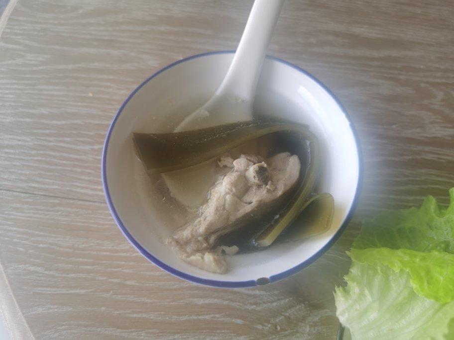 海带炖鸡汤