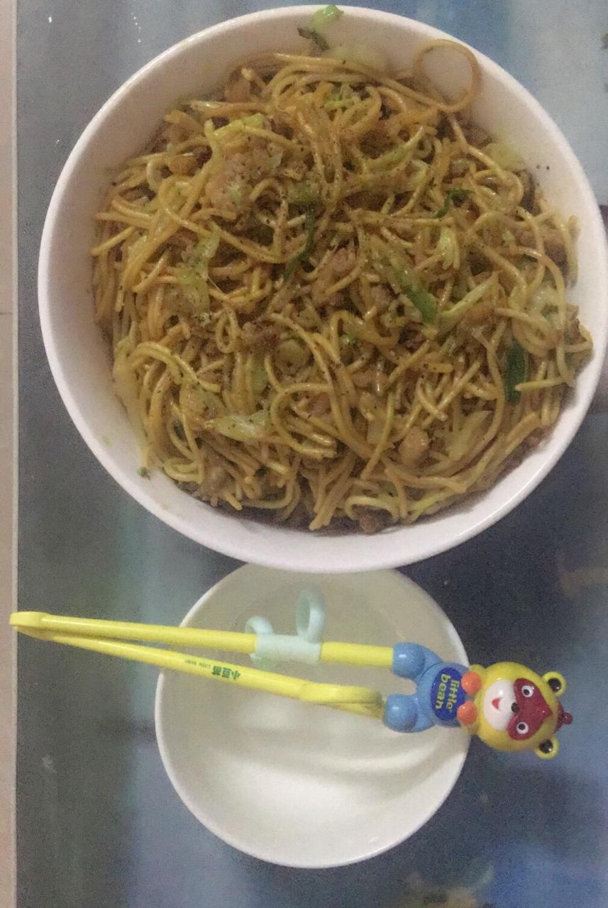 秘制酱汁炒面