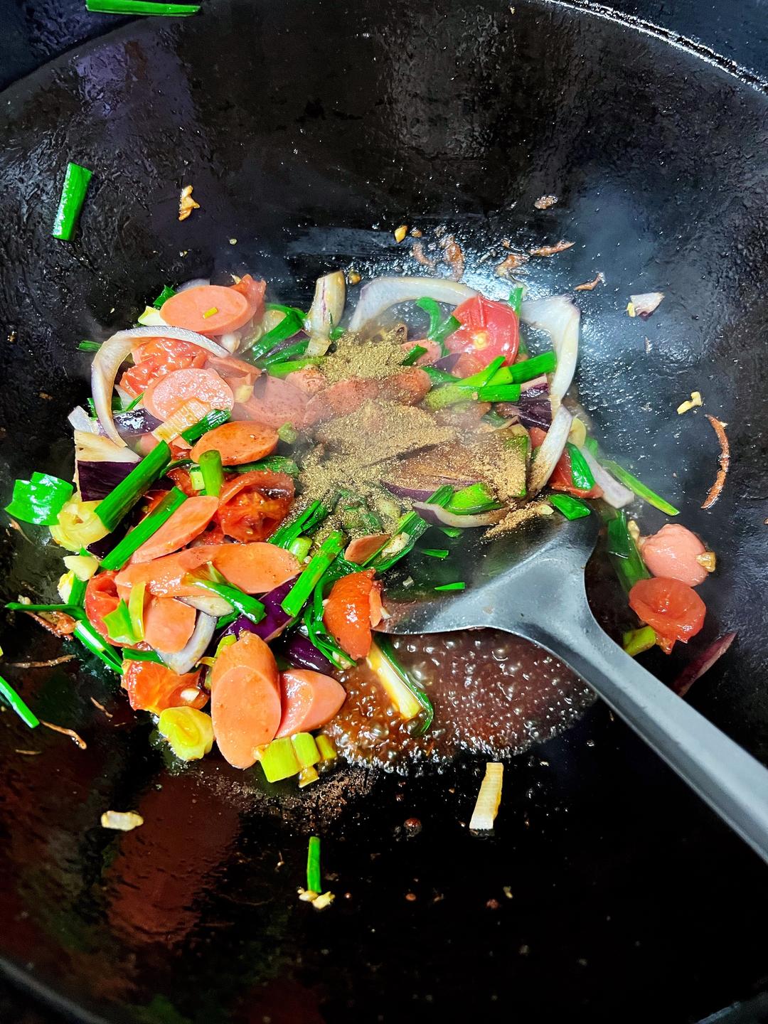 美味营养炒方便面的做法 步骤10