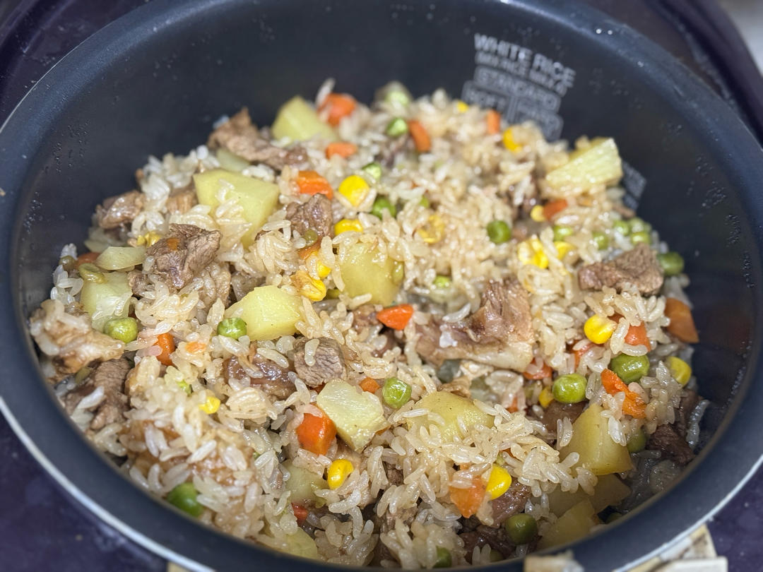牛肉焖饭！巨好吃！