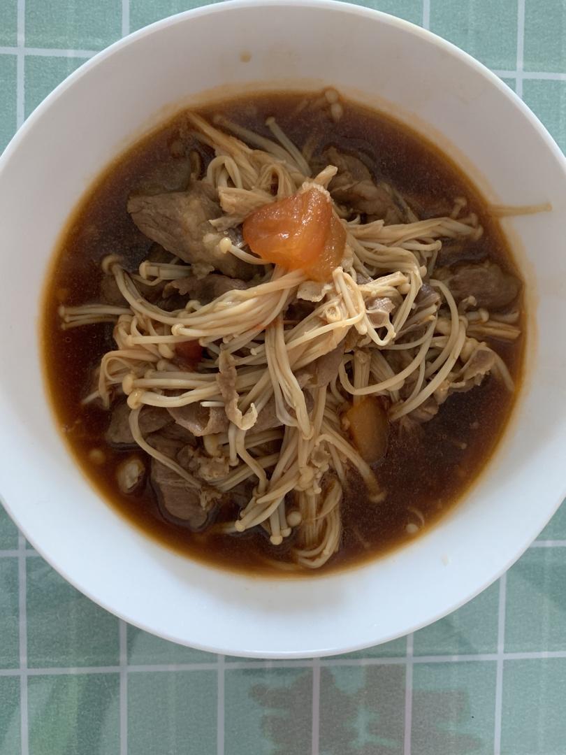 番茄金针菇肥牛