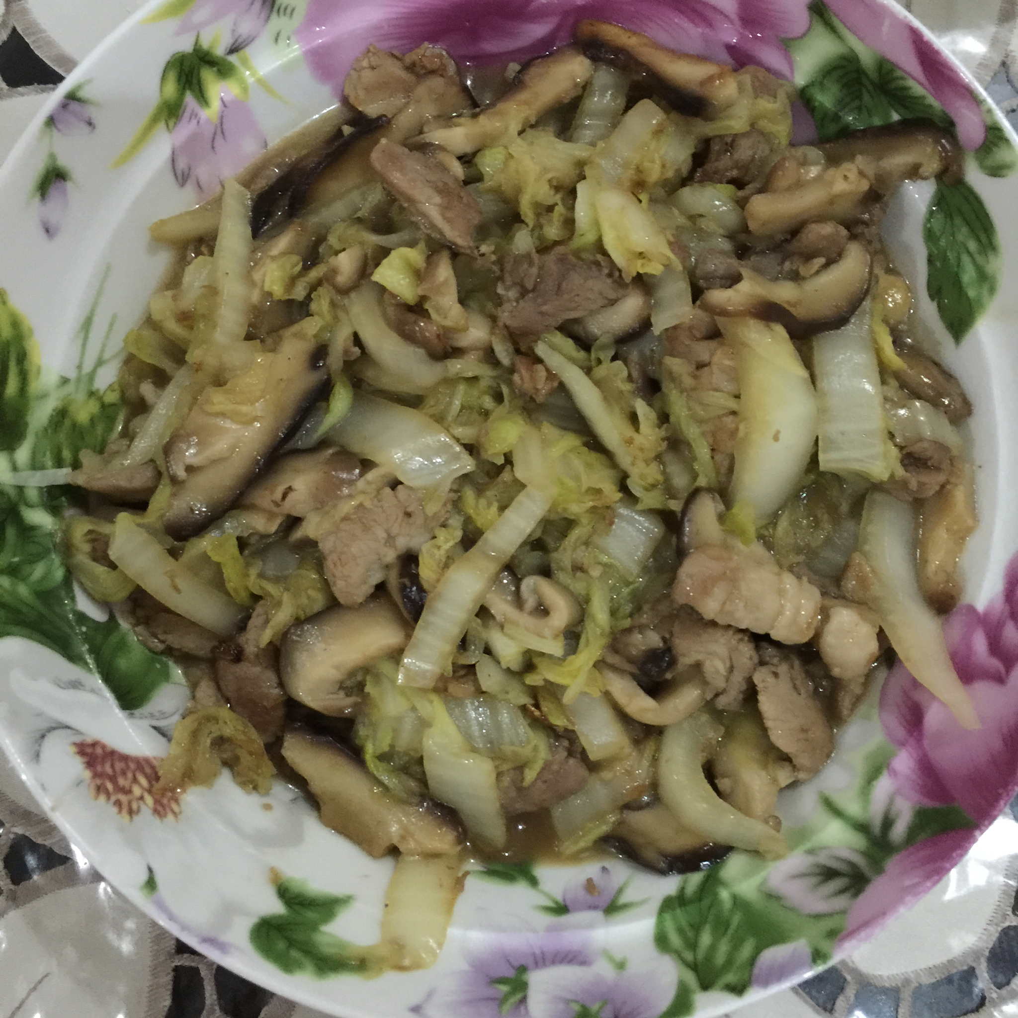 肉丝炒香菇白菜