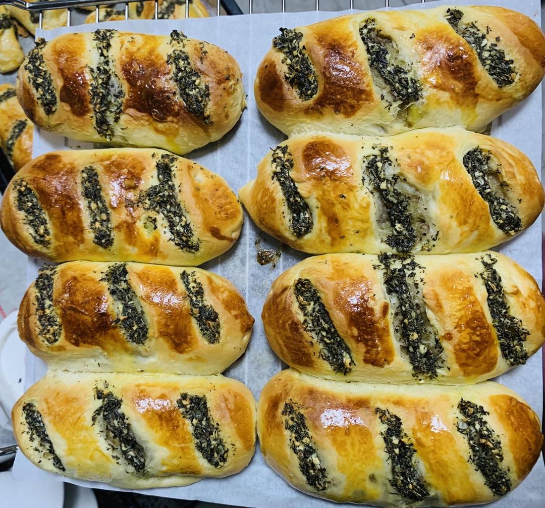 蒜香黄油肠仔包/软面包😍—好吃到停不下来