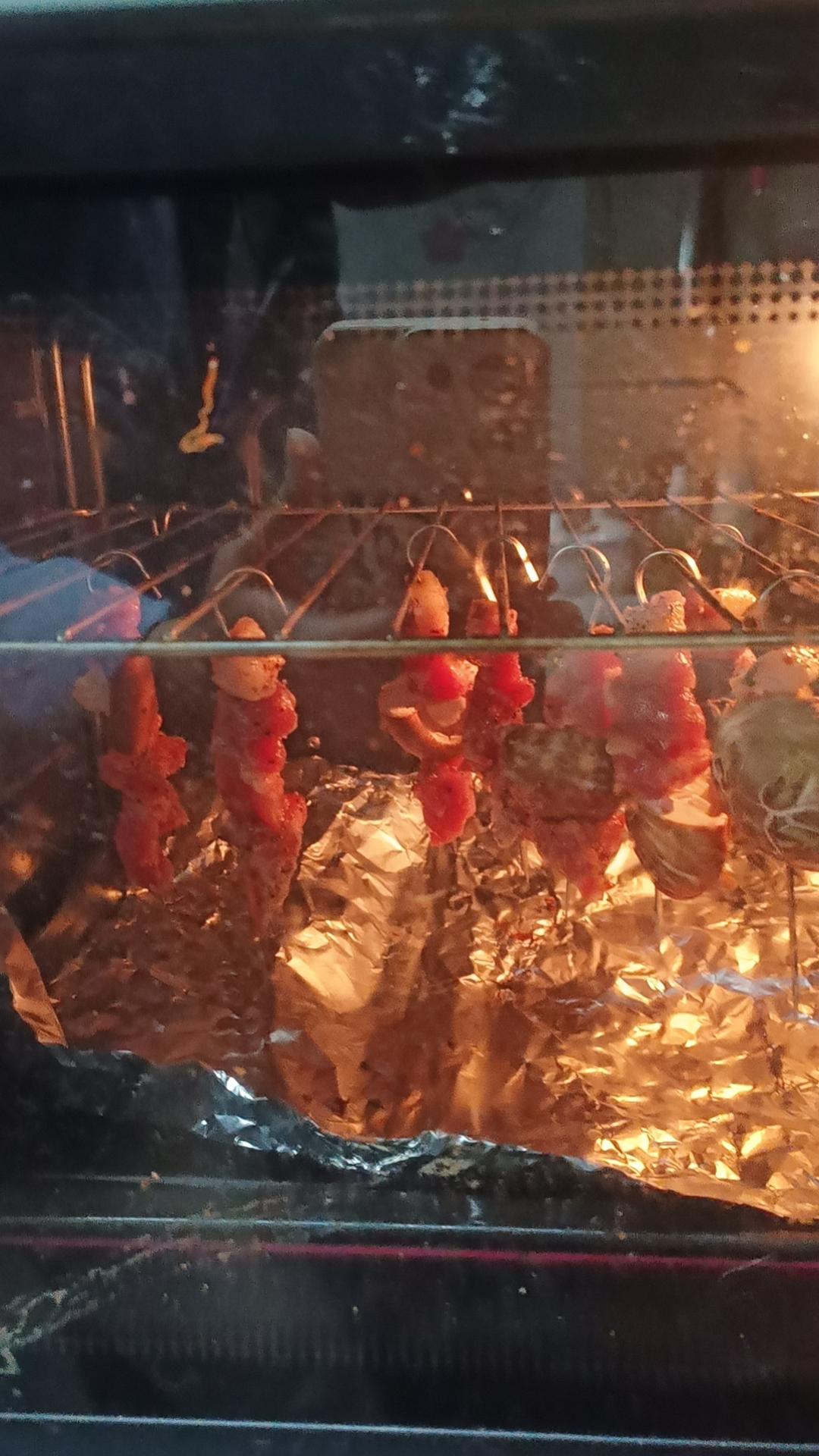 家庭版电烤箱 烤羊肉串
