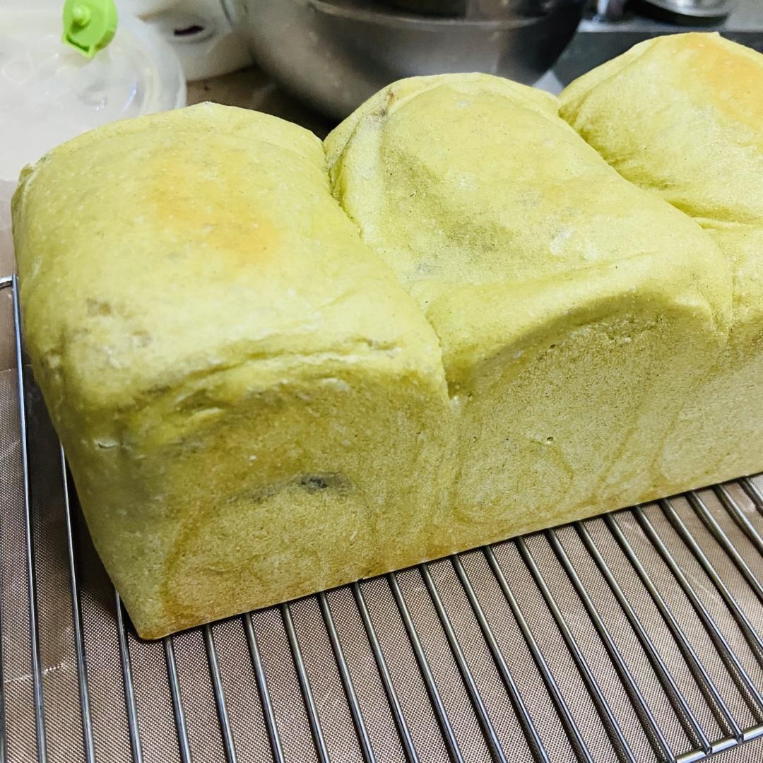 小烤箱·低糖少油蜂蜜抹茶红豆吐司