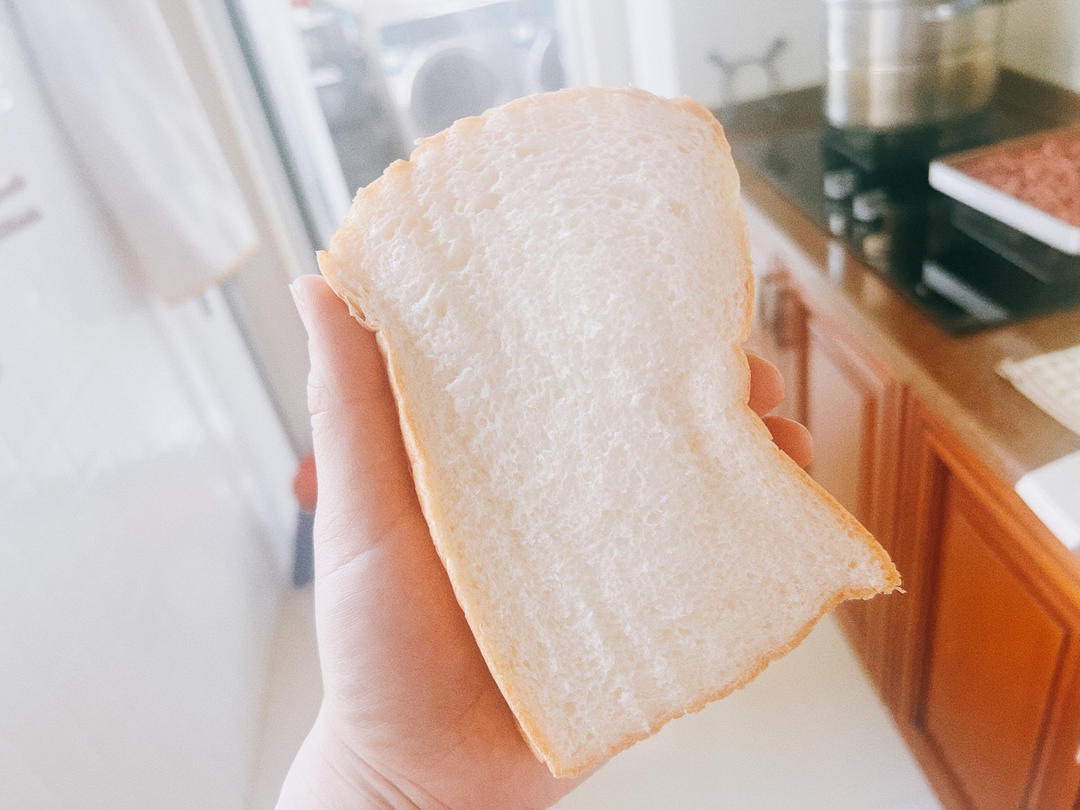 蛋清鲜奶超绵吐司