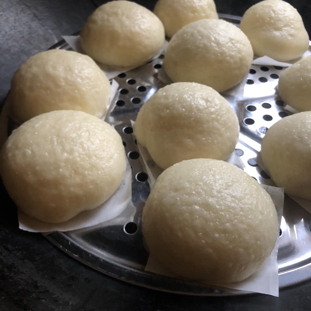 搞不定早餐？来做热气腾腾的奶黄包！