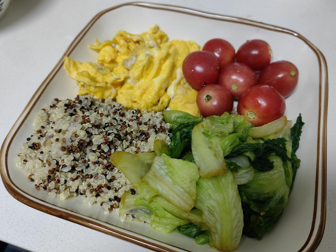 减脂三色藜麦饭