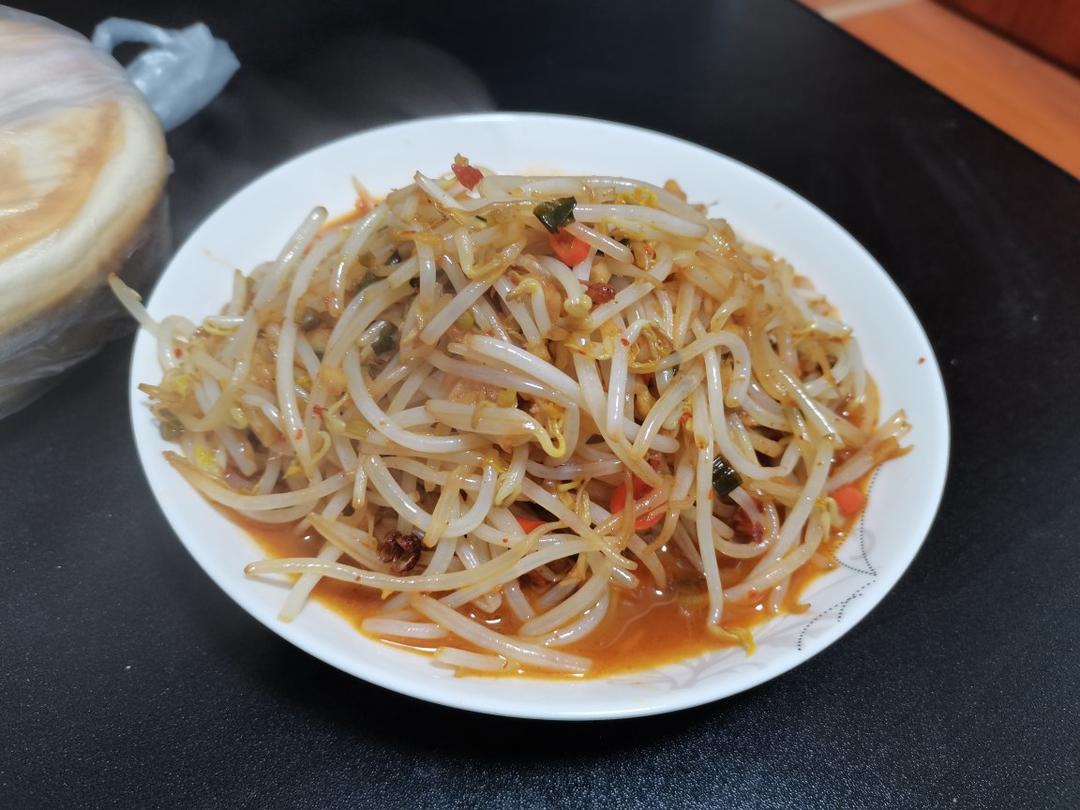 下饭菜：酸辣绿豆芽
