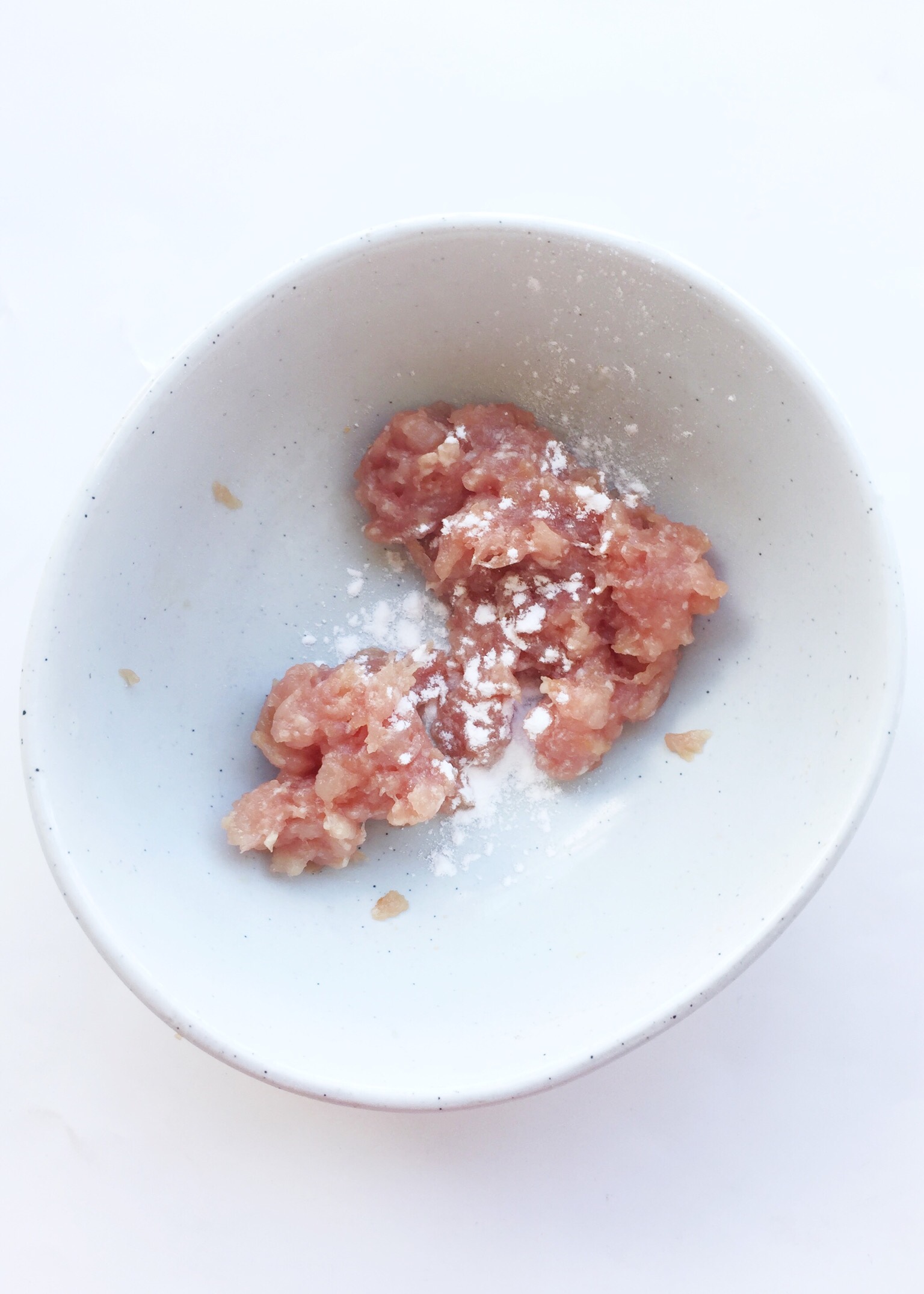 宝宝辅食：鸡蛋肉饼海鲜菇汤的做法 步骤3