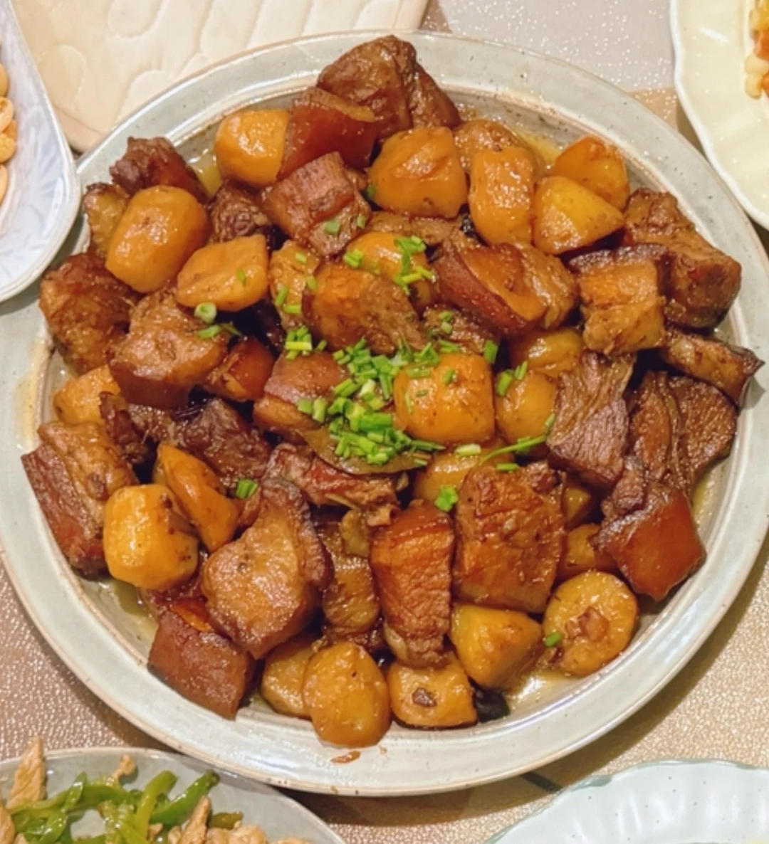 红烧肉炖土豆（丝毫不腻）