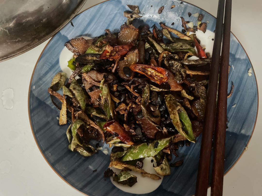 咸香入味青椒炒腊肉