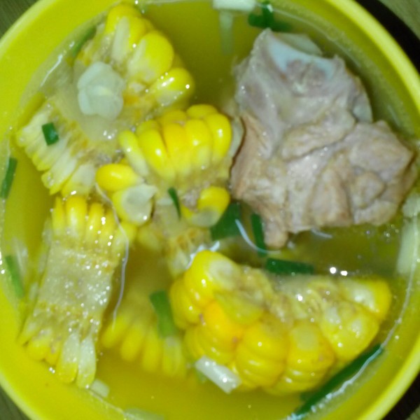 玉米排骨汤