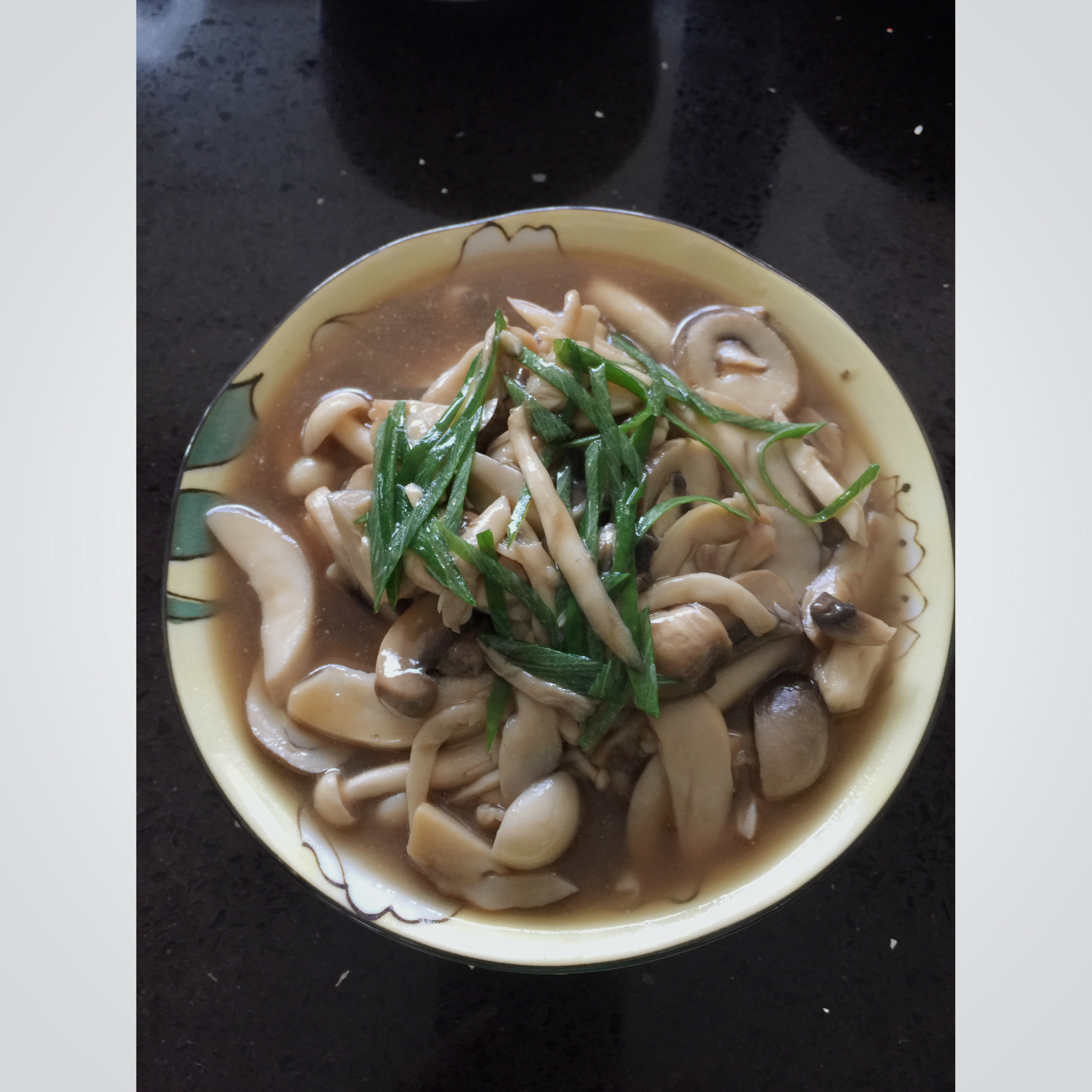 蚝油菌菇