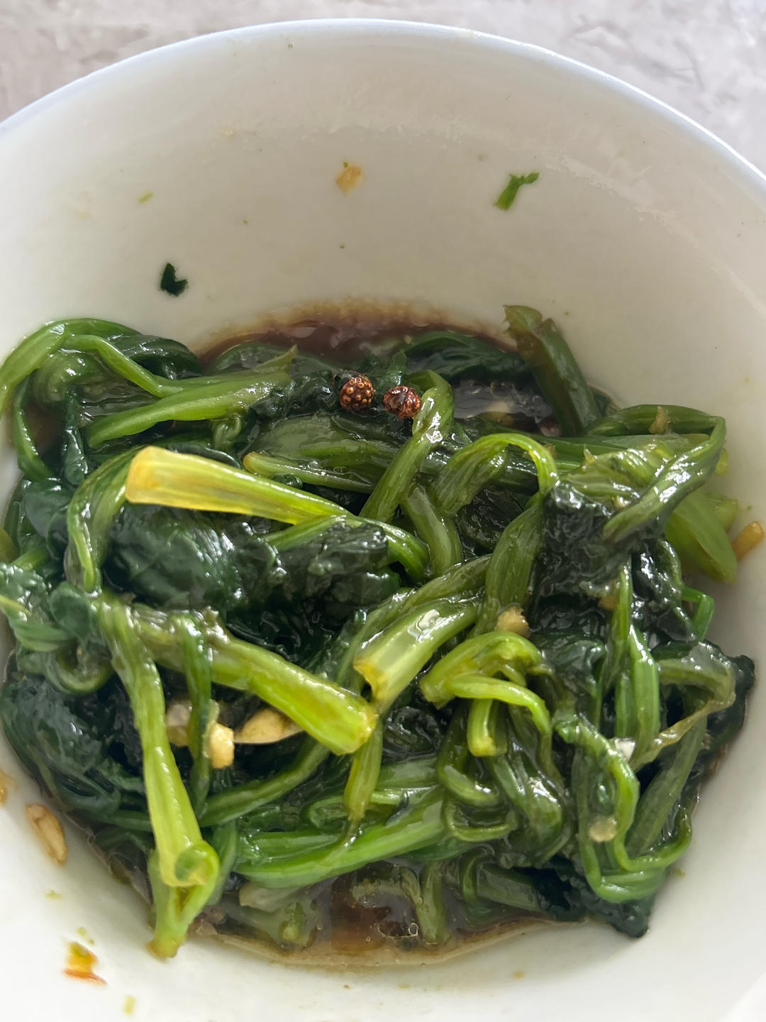 凉拌菠菜(家传秘方)