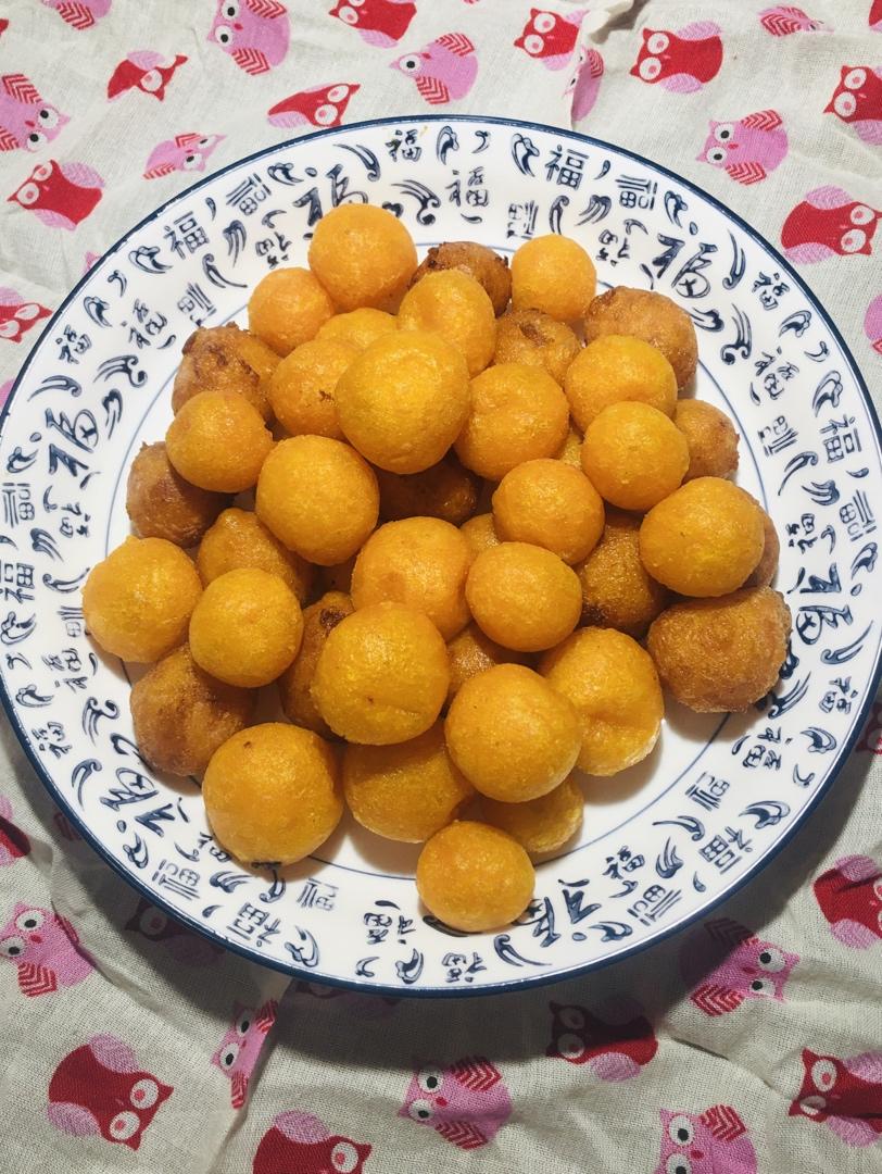 妈妈教炸的红薯丸子