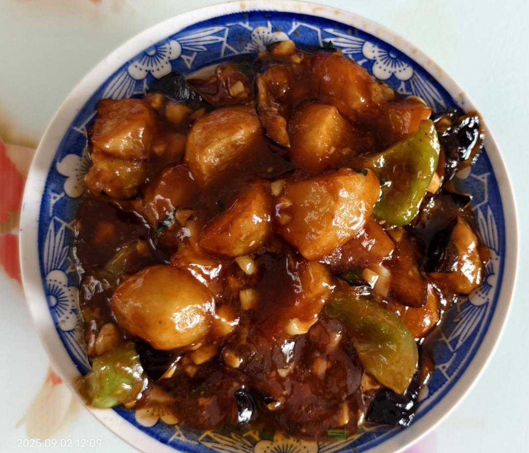 地三鲜（茄子，土豆，青椒）