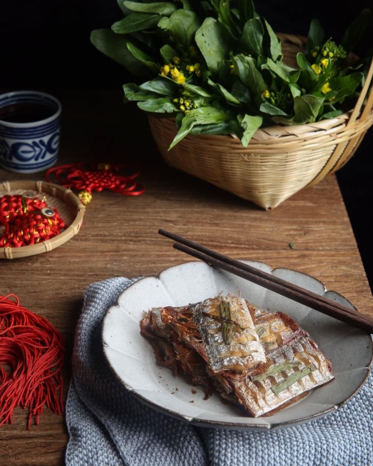 葱香烤带鱼