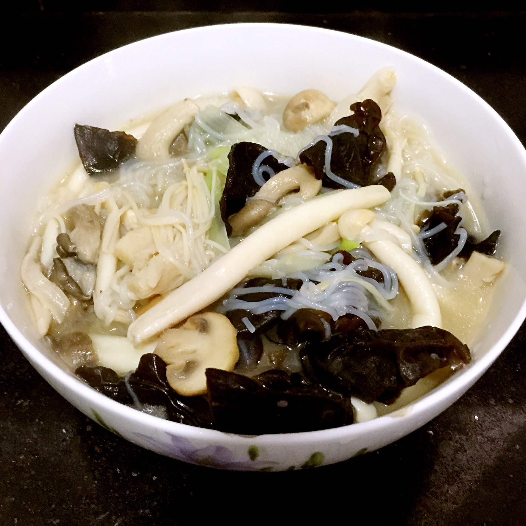 白菜菌汤