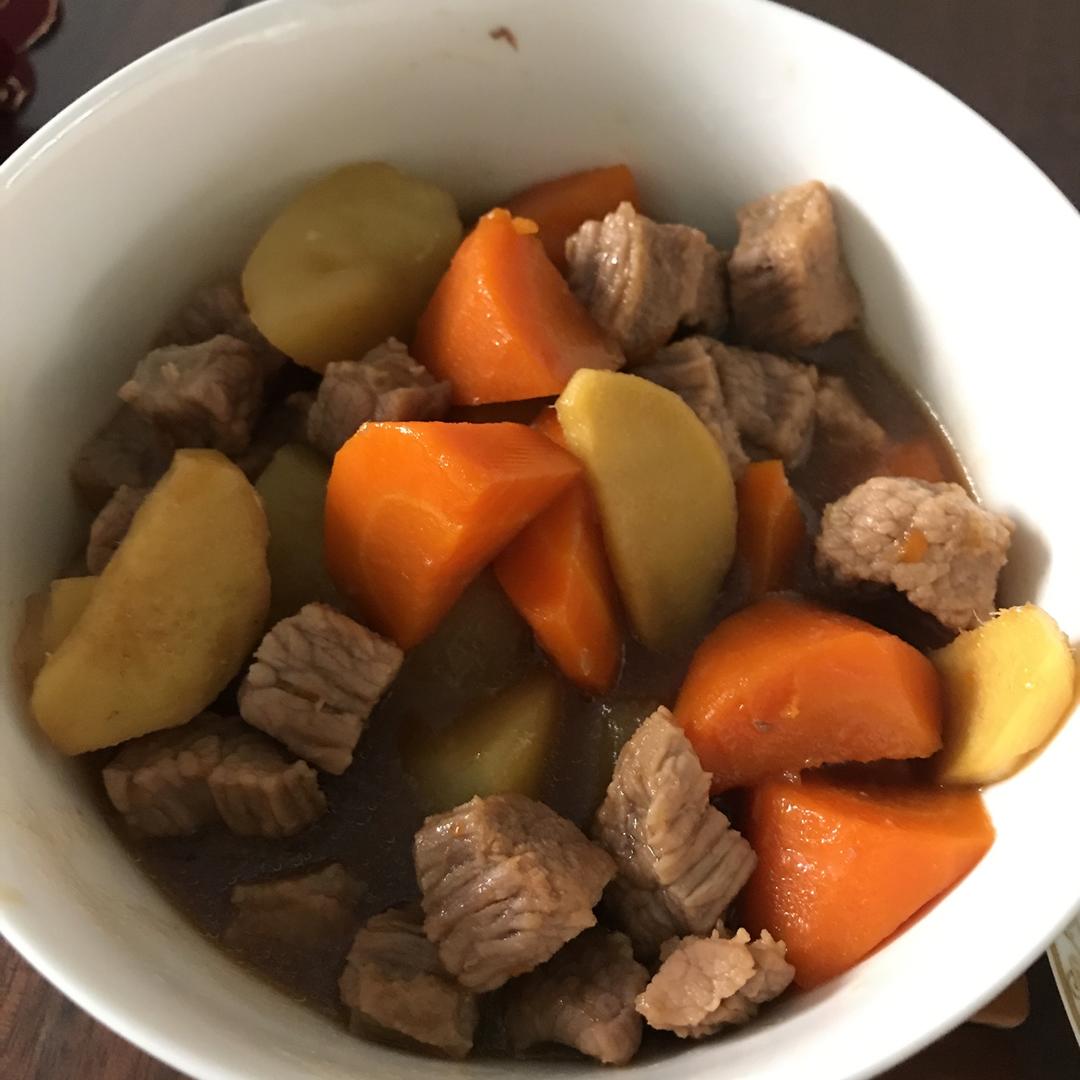 懒人版牛肉炖土豆
