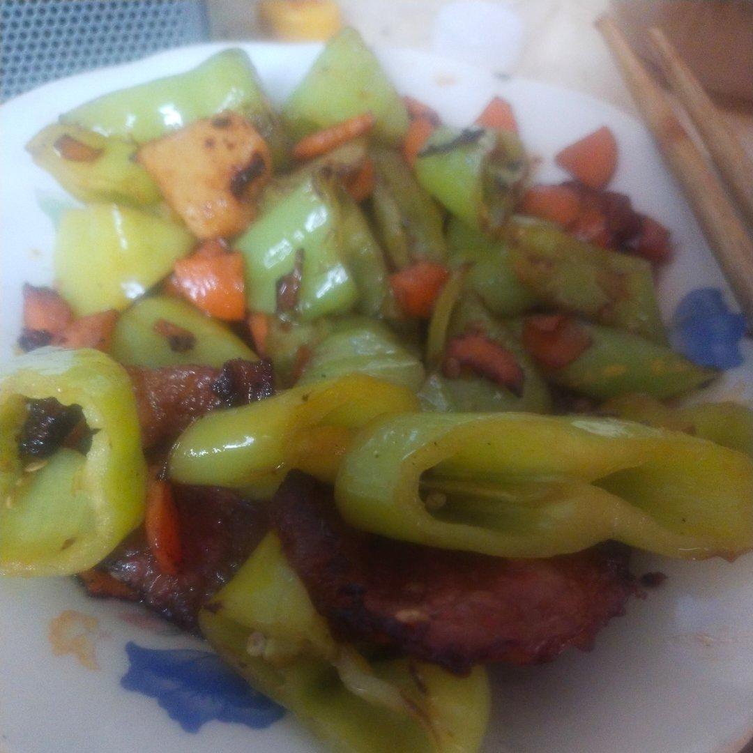 川菜·青椒腊肉