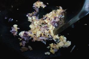 私家椰浆咖喱蟹 -秋冬螃蟹肥的做法 步骤3