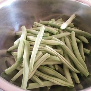 橄榄菜四季豆的做法 步骤1
