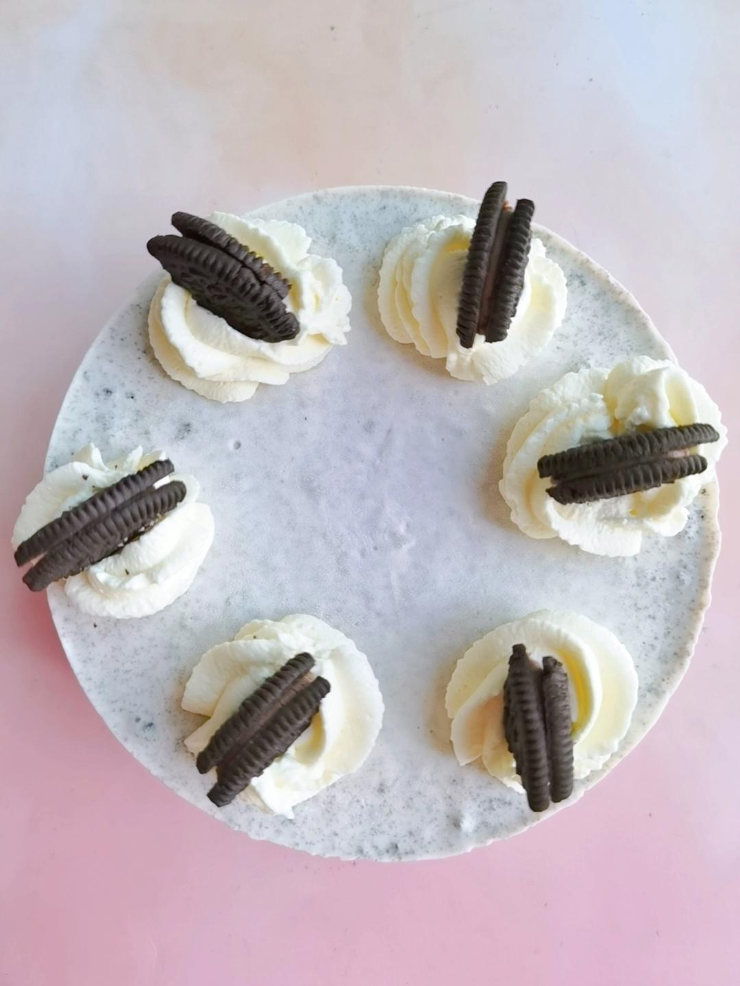 【奥利奥冻芝士蛋糕】拯救新手的免烤美味甜点