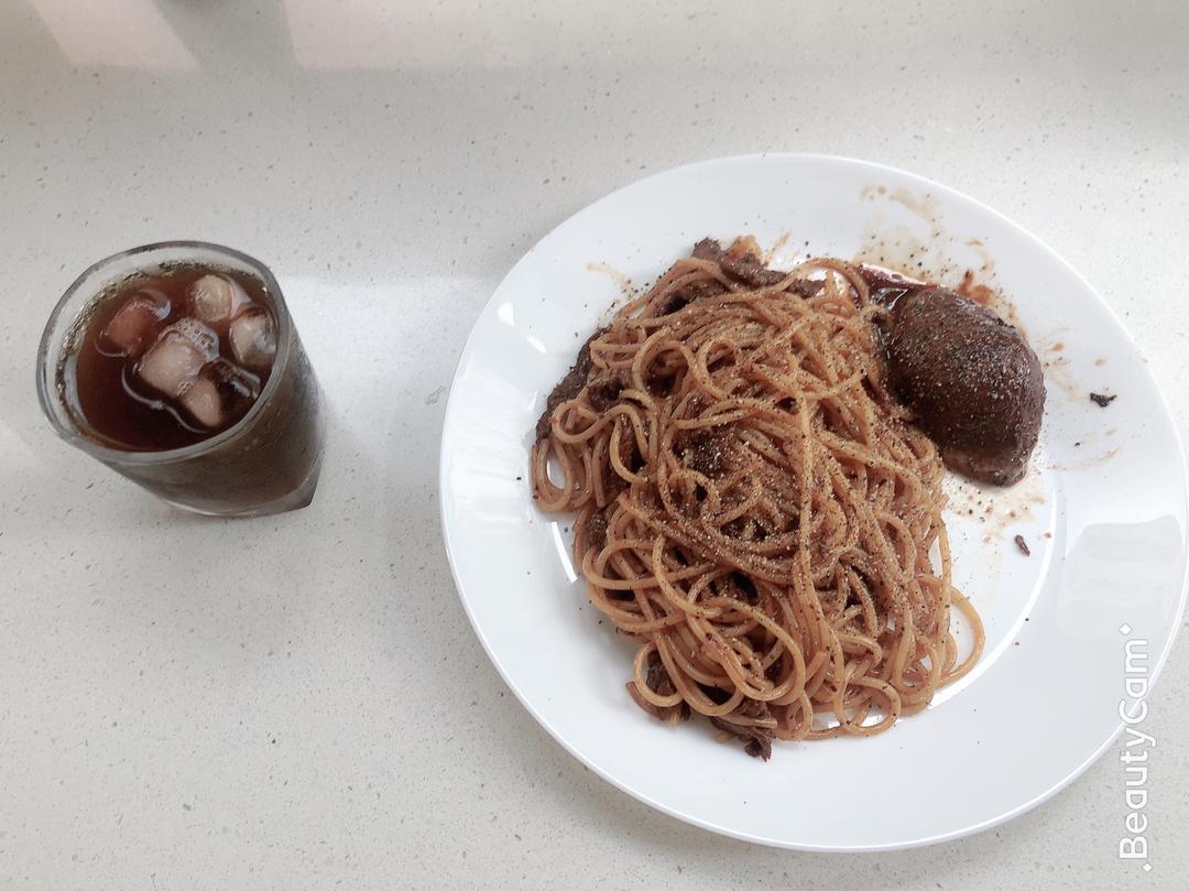 黑胡椒意大利面的做法