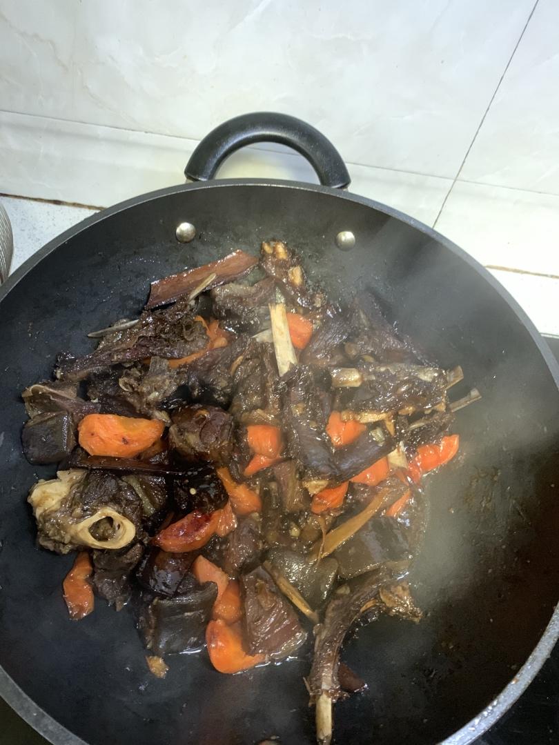 好吃到原地爆炸的红烧藏书羊肉