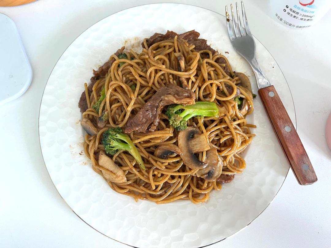 味道不输西餐厅的黑椒牛柳意面