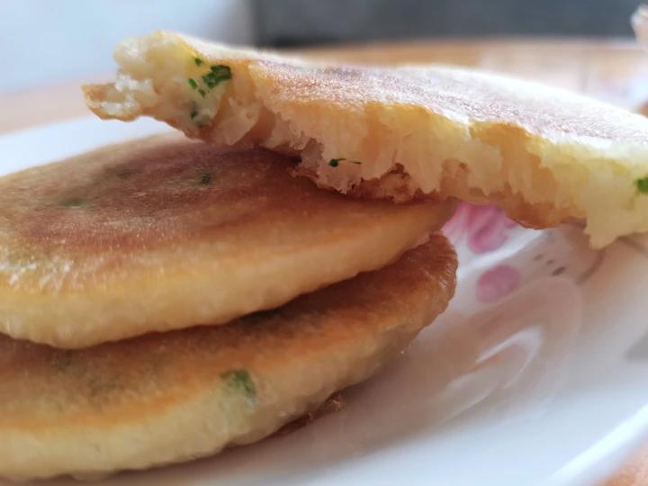 手不粘面的葱花饼