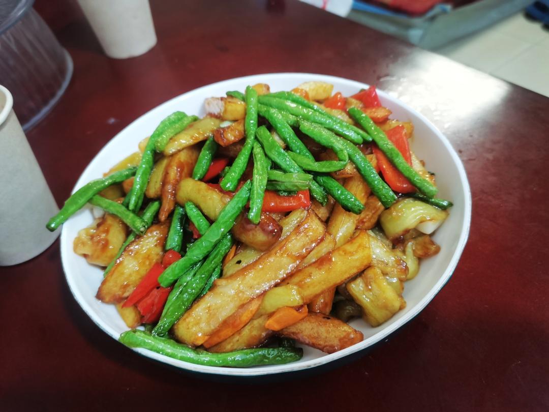 超级下饭的地三鲜