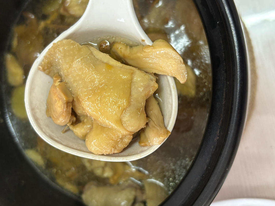 家常炖汤 小鸡炖蘑菇