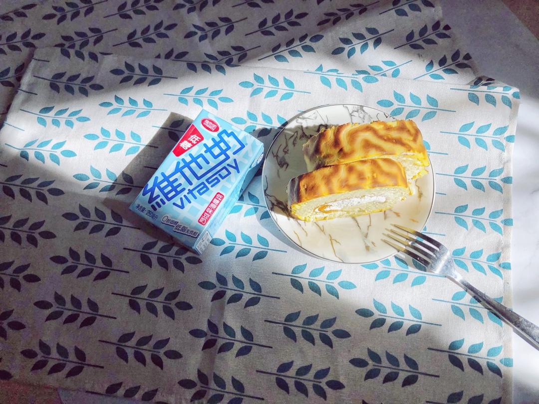 来做漂亮的虎皮蛋糕卷！